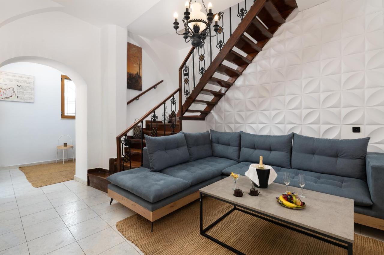 A Unique 3-4 Bedrooms House In Old Town Rhodes City エクステリア 写真