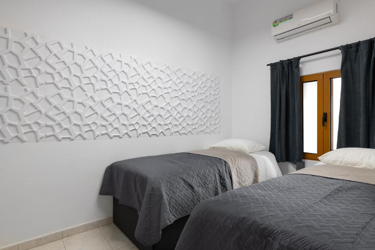 A Unique 3-4 Bedrooms House In Old Town Rhodes City エクステリア 写真