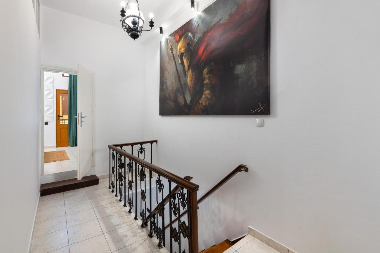 A Unique 3-4 Bedrooms House In Old Town Rhodes City エクステリア 写真